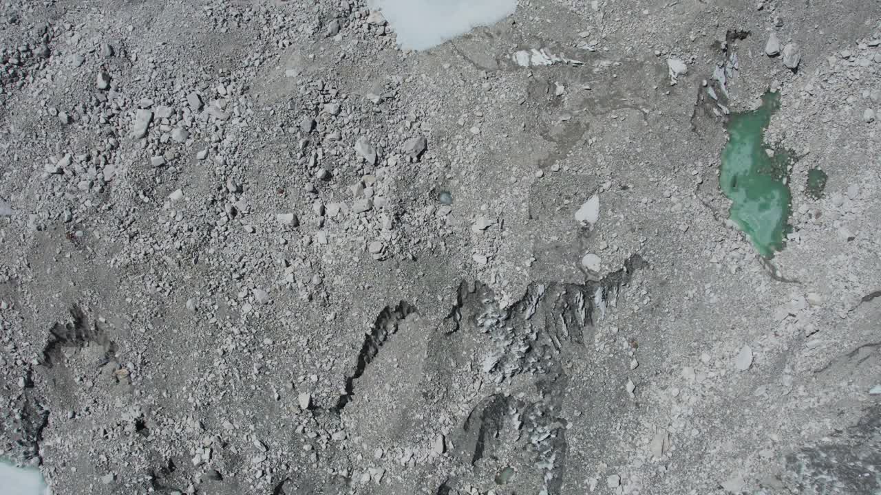 Everest Base Camp Trekking to Nepal EBC 5364 meters