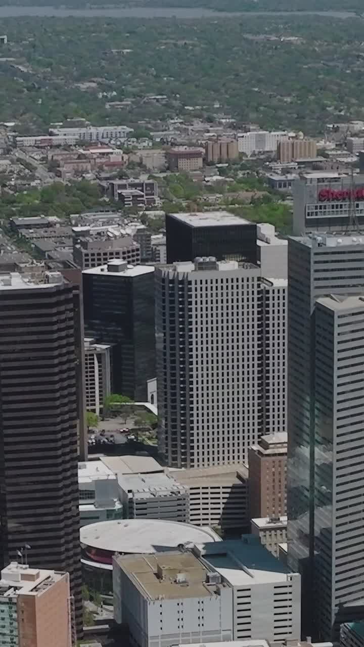 Vista del centro di Dallas dall'alto che mostra gli edifici e le strade della città
