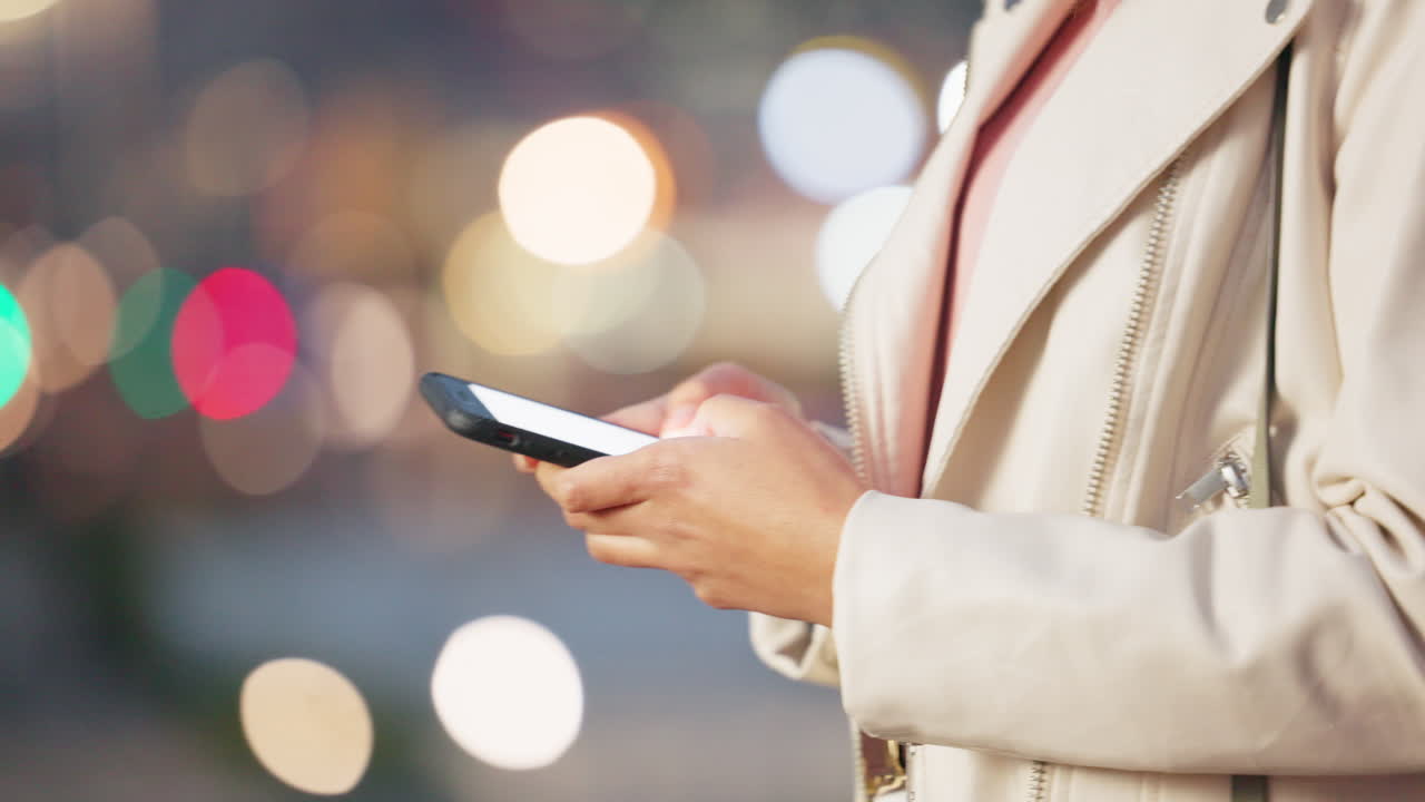 문자 를 읽고 대답 하는 사업가