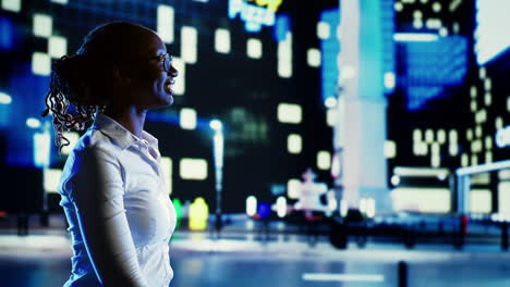 Smiling-woman-wandering-on-boulevards