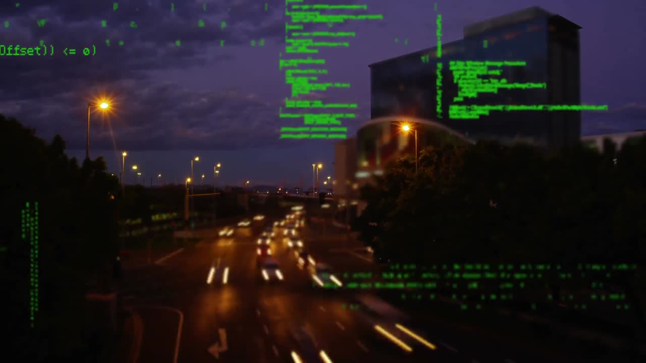 códigos de programa y una carretera concurrida