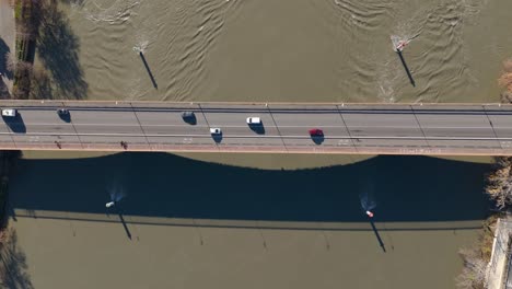 vista aérea del puente que une avignon y villeneuve-les-avignon