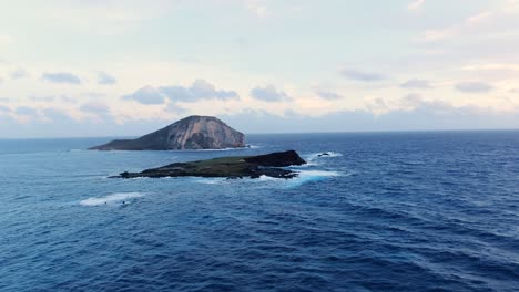 parallax around two mini hawaiian islands during sunrise