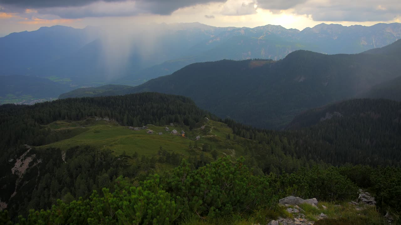 k video ancho filmado en un gimbal up