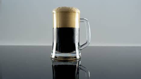 pinta de cerveza para san patricio