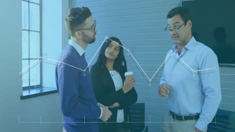 animación del procesamiento de datos financieros sobre diversas personas de negocios en la oficina