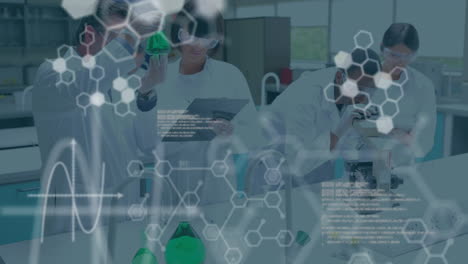 animación del procesamiento de datos en diversos científicos varones y mujeres