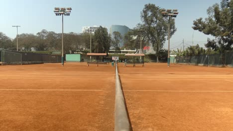 Vídeo-4k-De-Canchas-De-Tenis-De-Arcilla-Roja.