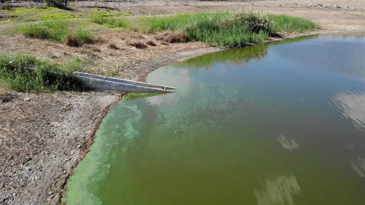 imágenes aéreas sobre el embalse de agua, israel