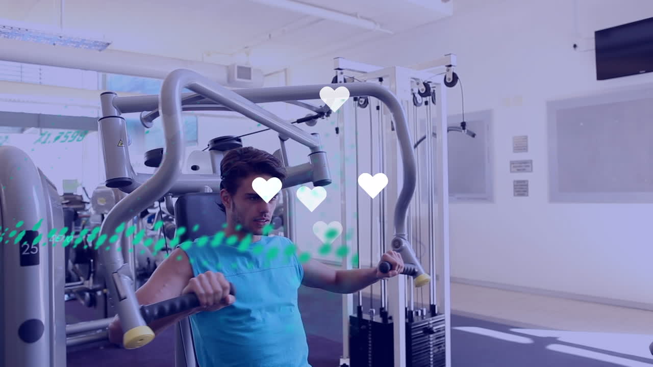 animación de procesamiento de datos sobre hombre caucásico haciendo ejercicio en el gimnasio