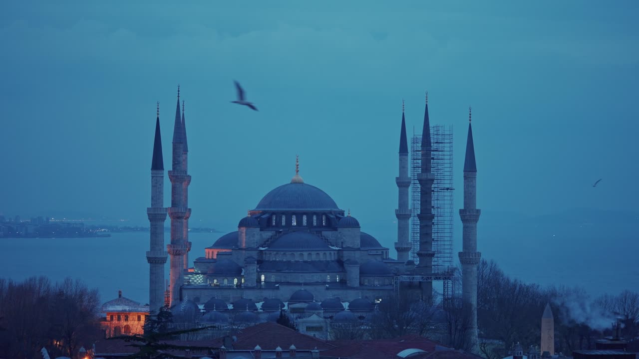 Istanbul, Turkey – january 30, 2022: Grand Mosque of Hagia Sophia, at night.