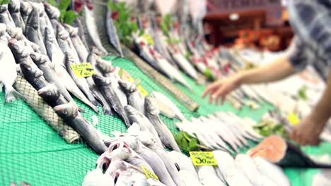 Fish-Sold-On-The-Street-1