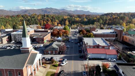 franklin nc con los colores de otoño antena