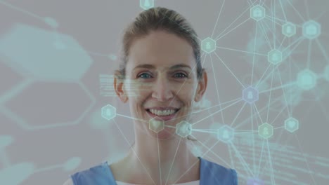 animación de la red de conexiones y procesamiento de datos sobre una doctora sonriente