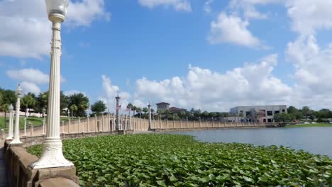 Wunderschöner-Seespiegel-In-Lakeland,-Florida