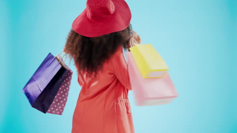moda, bolsa de compras y giro con rostro de mujer