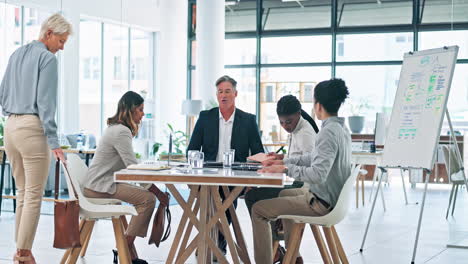 Geschäft,-Diversität-Und-Team-Starten-Treffen