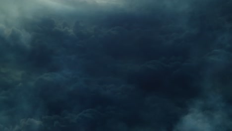 Pov-Desde-Arriba-De-Las-Nubes-Cumulonimbus-En-El-Cielo-Moviéndose-Durante-Una-Tormenta-Eléctrica