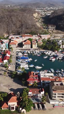 video rising over huatulco in vertical mode