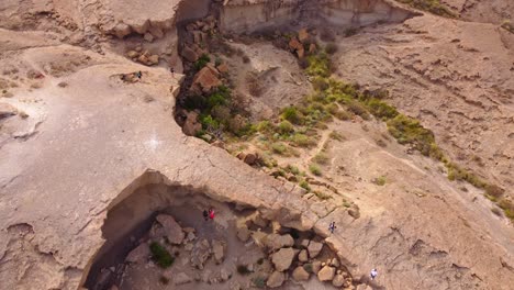 Drohnenaufnahmen-Der-Vulkanischen-Felsformationen-Arco-De-Tajao-Teneriffa