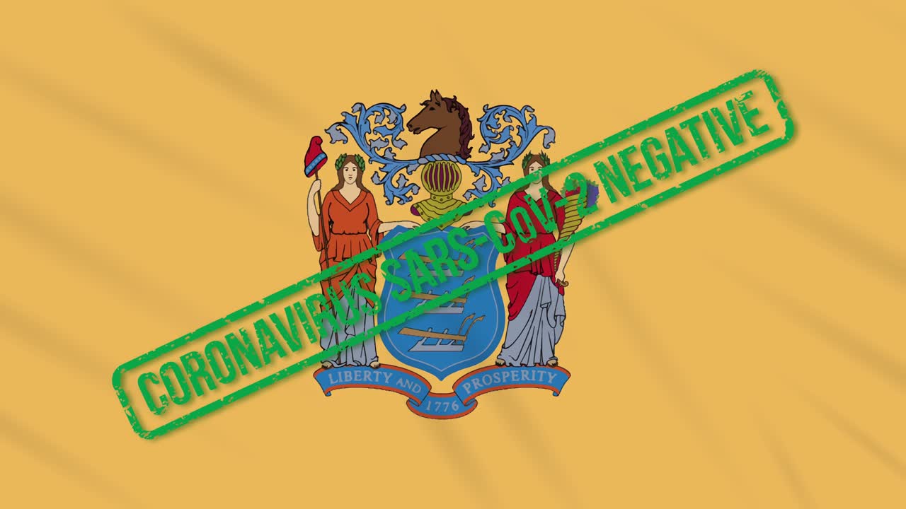 nuevo jersey, estado de los estados unidos, bandera balanceada con sello verde de libertad del coronavirus, bucle