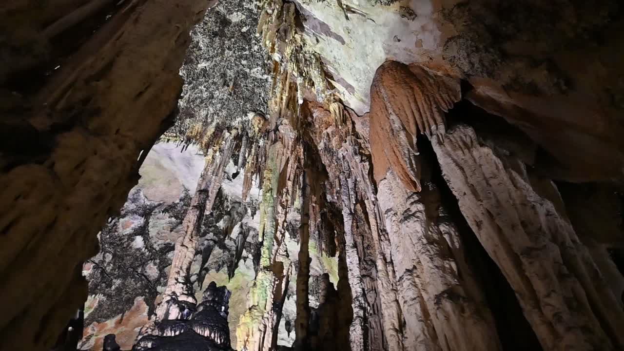 estalactitas cuevas de arta en mallorca