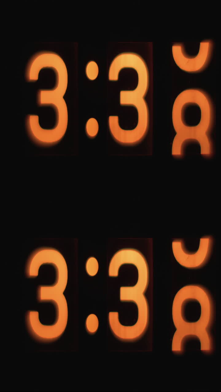 огни и абстрактный рисунок вертикально