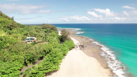 las imágenes de drones de la playa de kauai hawai ha'ena