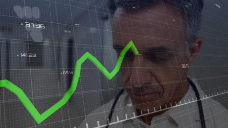 Animación-Del-Procesamiento-De-Datos-Sobre-Un-Médico-Caucásico