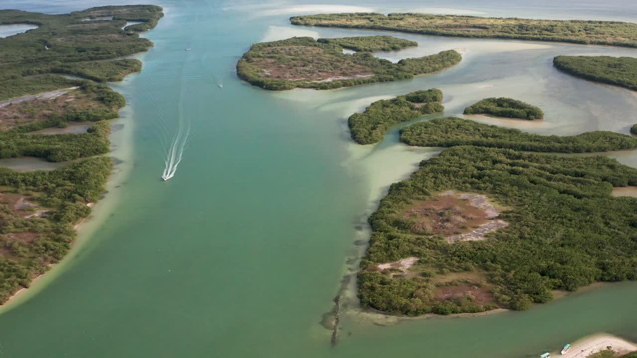 vista aérea de la hermosa costa de chiapas, méxico