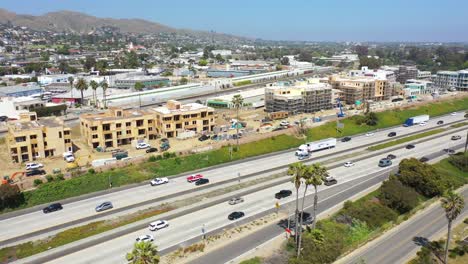 Vista-Aérea-Of-Condos-And-Development-Construcción-Along-The-Pacific-Coast-Near-Ventura-California-2