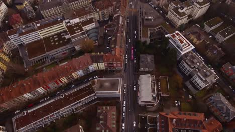 Aerial-Shot-of-the-city-of-Bern,-Switzerland