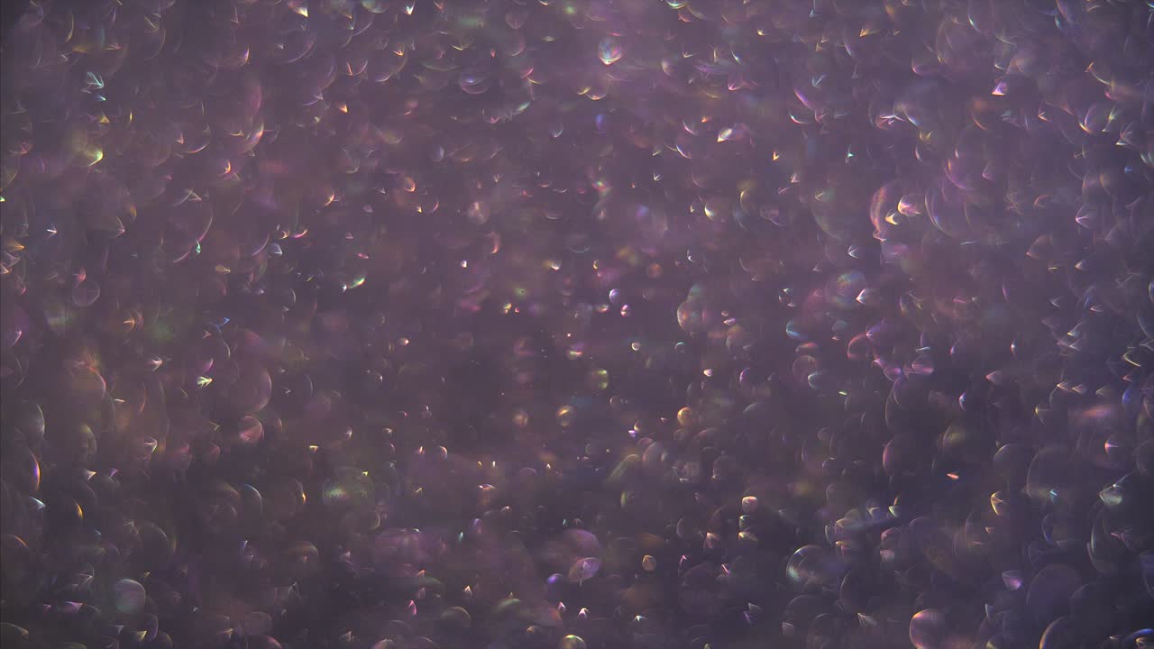 fondo violeta abstracto con movimiento caótico de burbujas transparentes. rotación de bolas, movimiento browniano molecular abstracto.