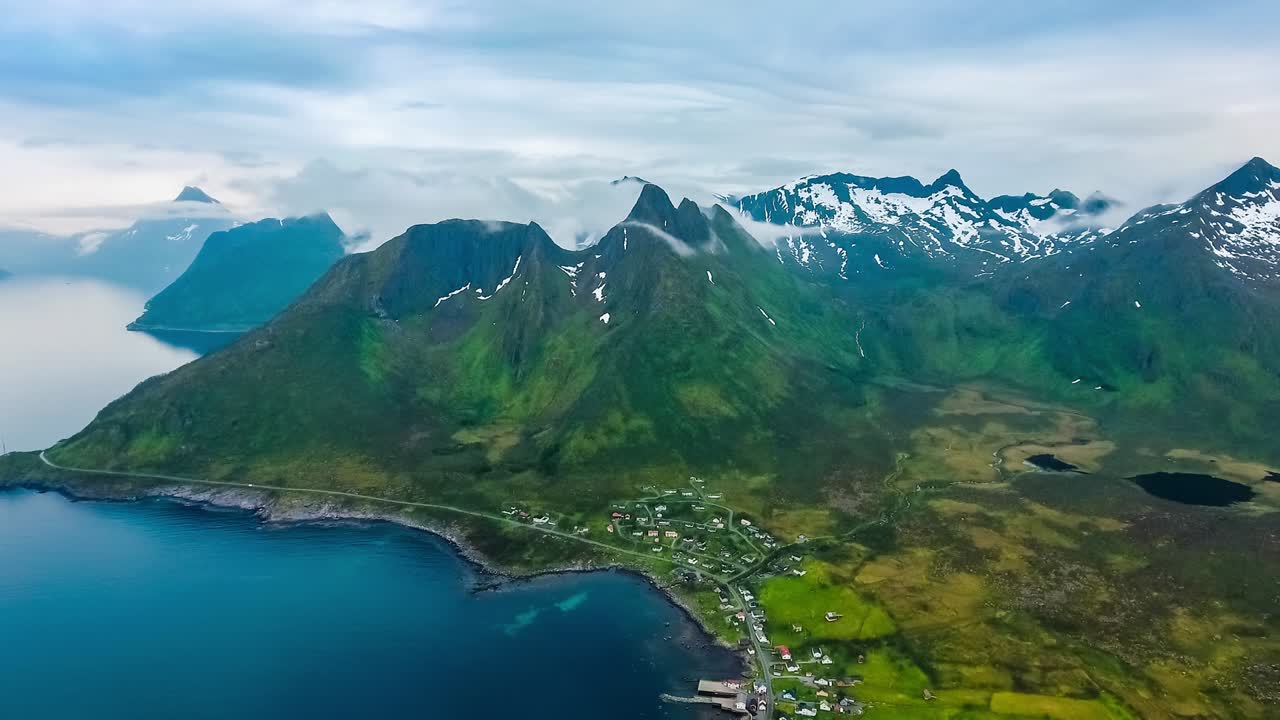 メーフィヨルドヴァール、センヤ島。ノルウェーの美しい自然景観、メーフィヨルド