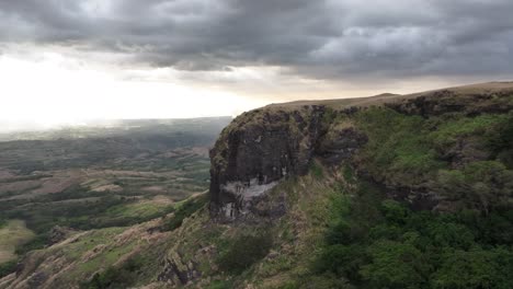 Drone-video-over-mountains-in-Fiji