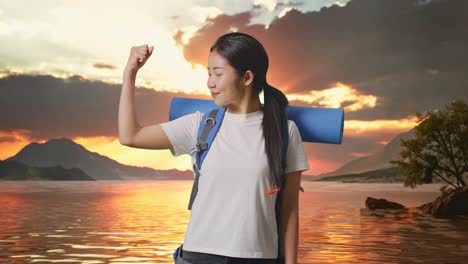 una mujer caminando al atardecer.