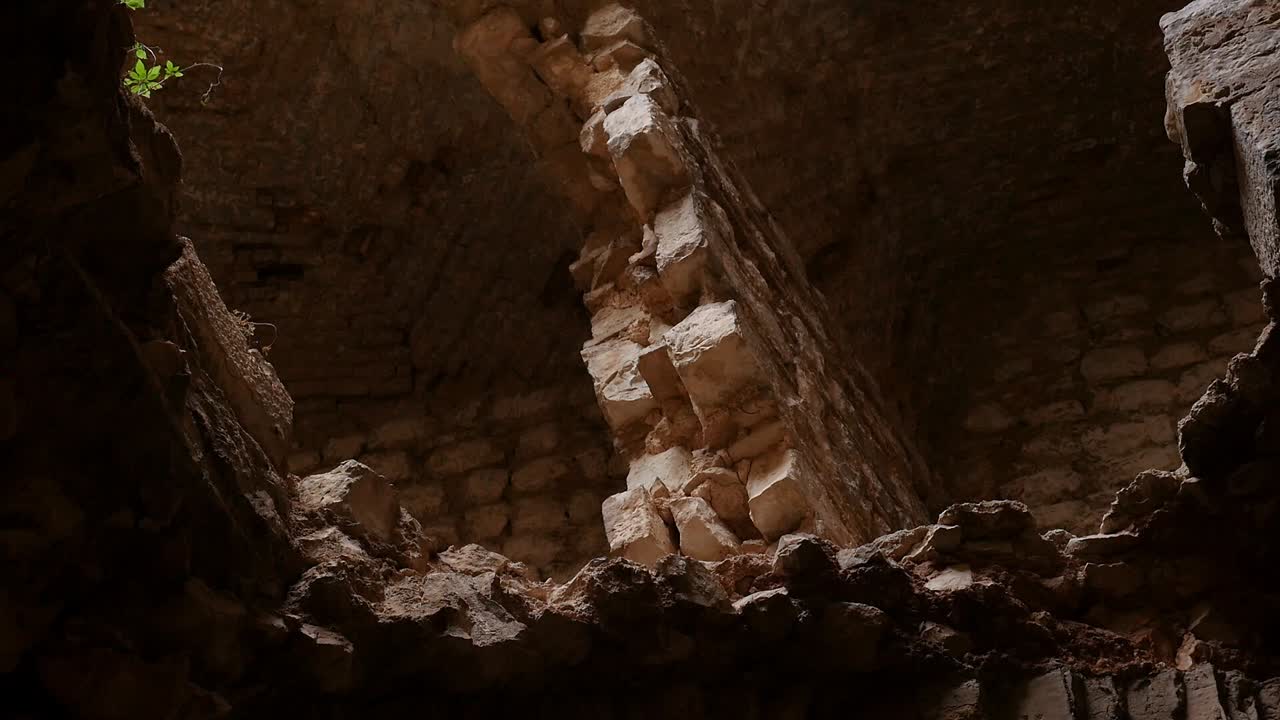 Close-up of a detailed view of the stonework inside Otiñar Castle