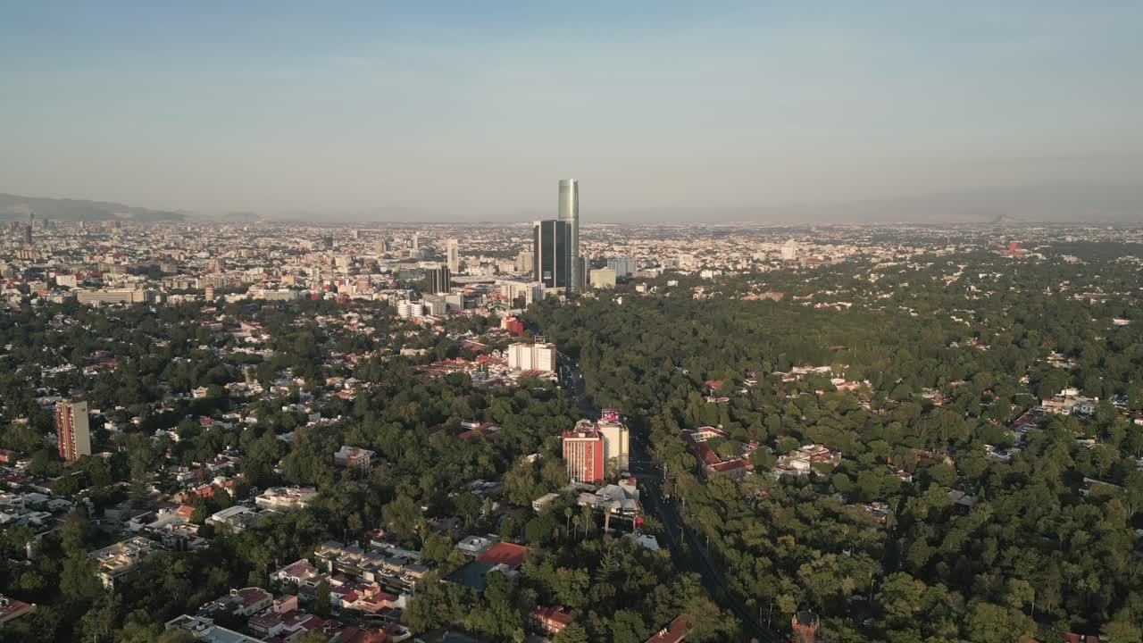 Aerial view of the Mitikah Coyoac&aacute;n Tower, Mexico City