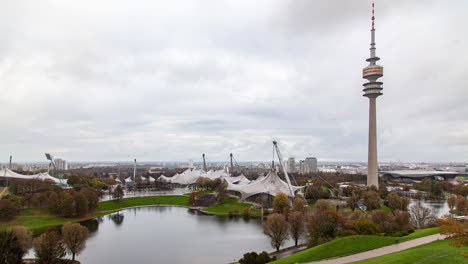 vista en lapso del parque olímpico de múnich