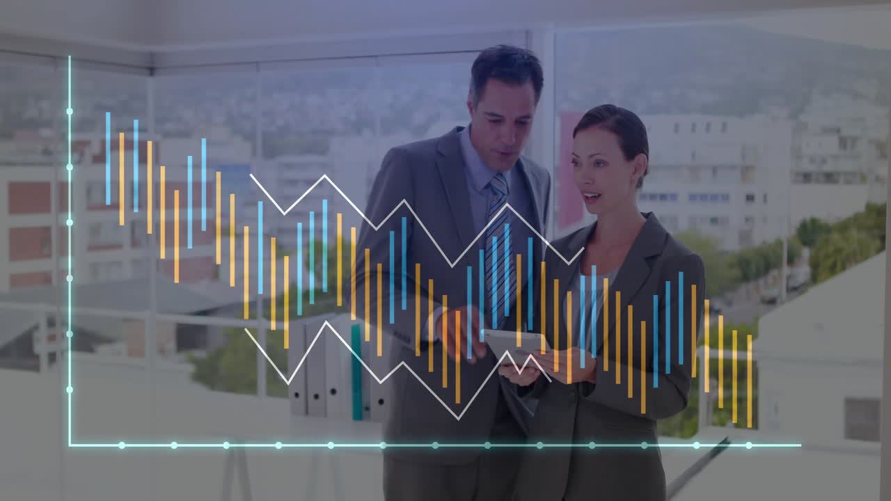 animación de diagrama sobre hombres de negocios caucásicos hablando en la oficina
