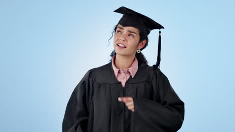 elección, graduado o mujer señalando al estudio