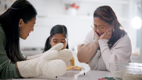 Baking,-cookies-and-family-in-the-kitchen