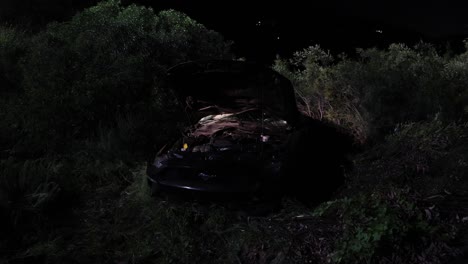 accidente automovilístico con gran destrucción