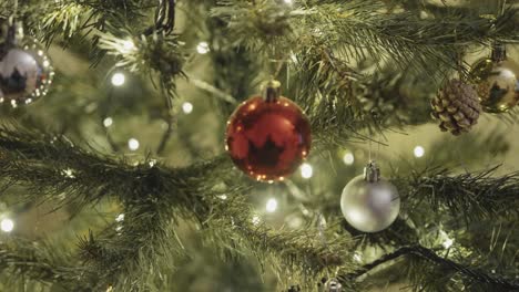 Christmas-Tree-and-Ornaments-With-Lights