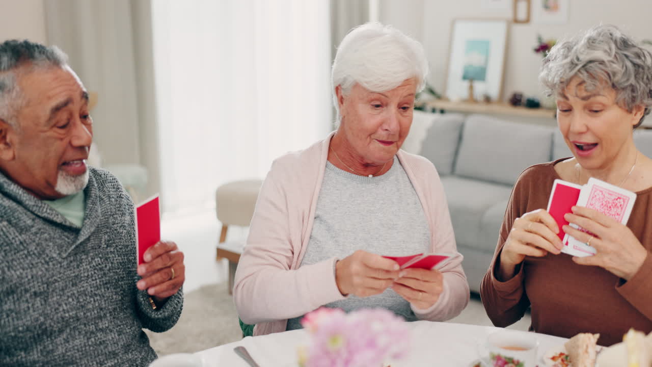 카드 놀이, 은퇴 및 노인 친구