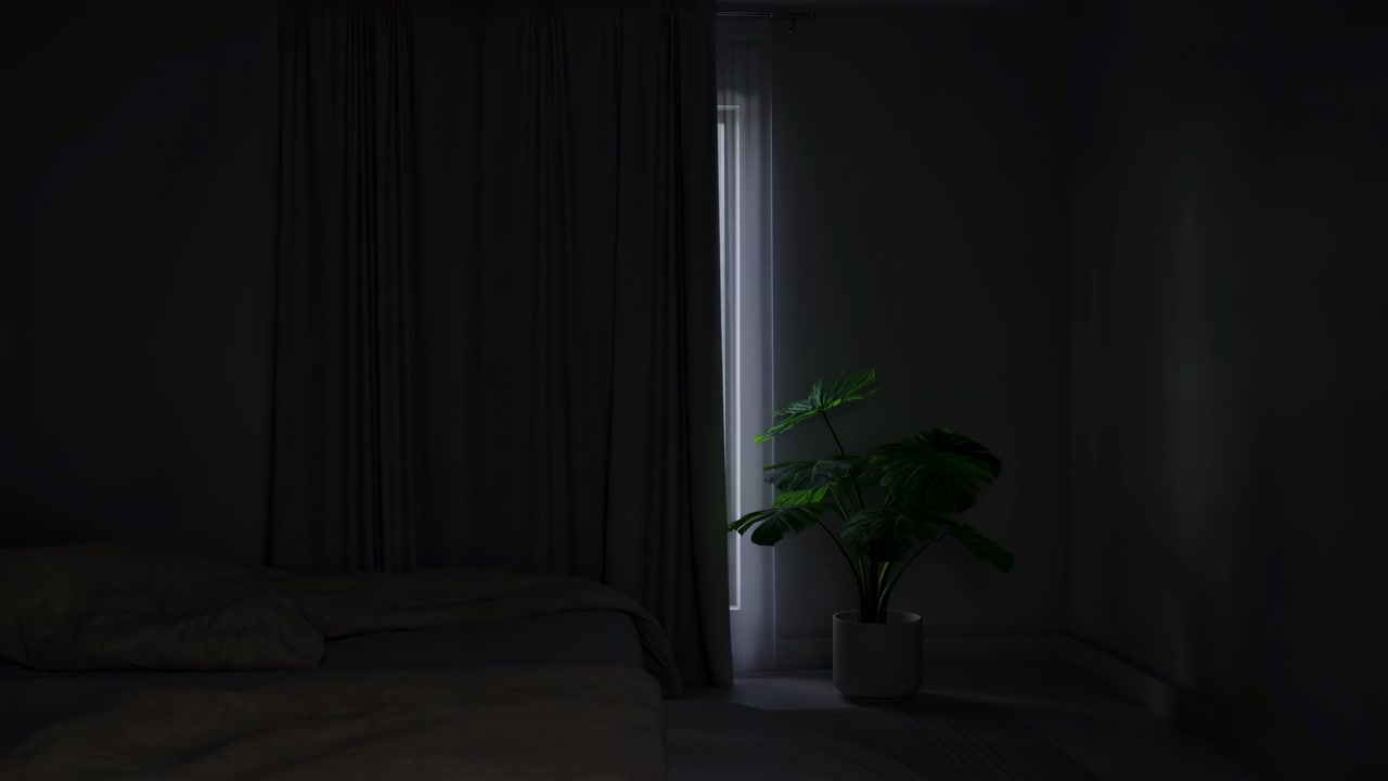 Lodret sprække i tunge mørklægningsgardiner lader køligt dagslys falde over væggen, en tropisk potteplante, krøllet sengetøj og bløde skygger, hvilket skaber en rolig, minimalistisk soveværelsesatmosfære, med gardin.