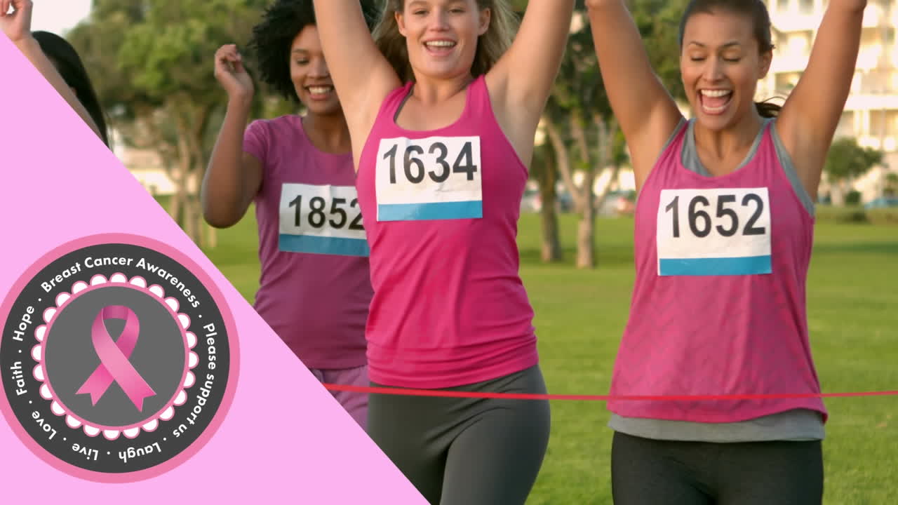 웃는 여성 그룹 위에 유방암 인식 텍스트의 애니메이션