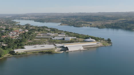 Aerial-video-rotating-around-the-Sarah-Kubitschek-Hospital-in-Brasilia,-Brazil