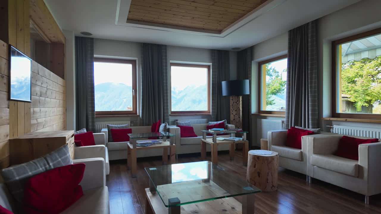 Relaxation room at cabin with mountain views in the Dolomites