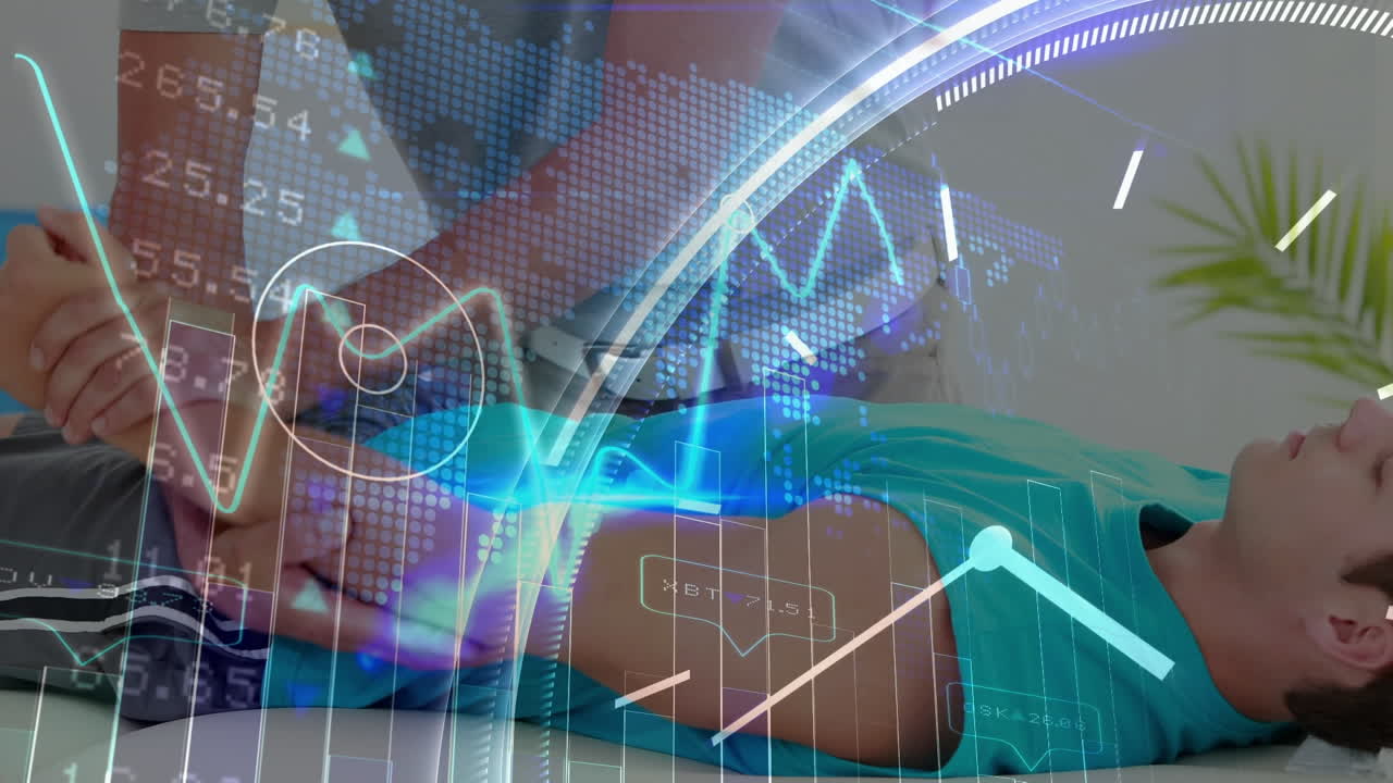 animación de gráficos y tiempo en la sección media del fisioterapeuta y paciente caucásico masculino